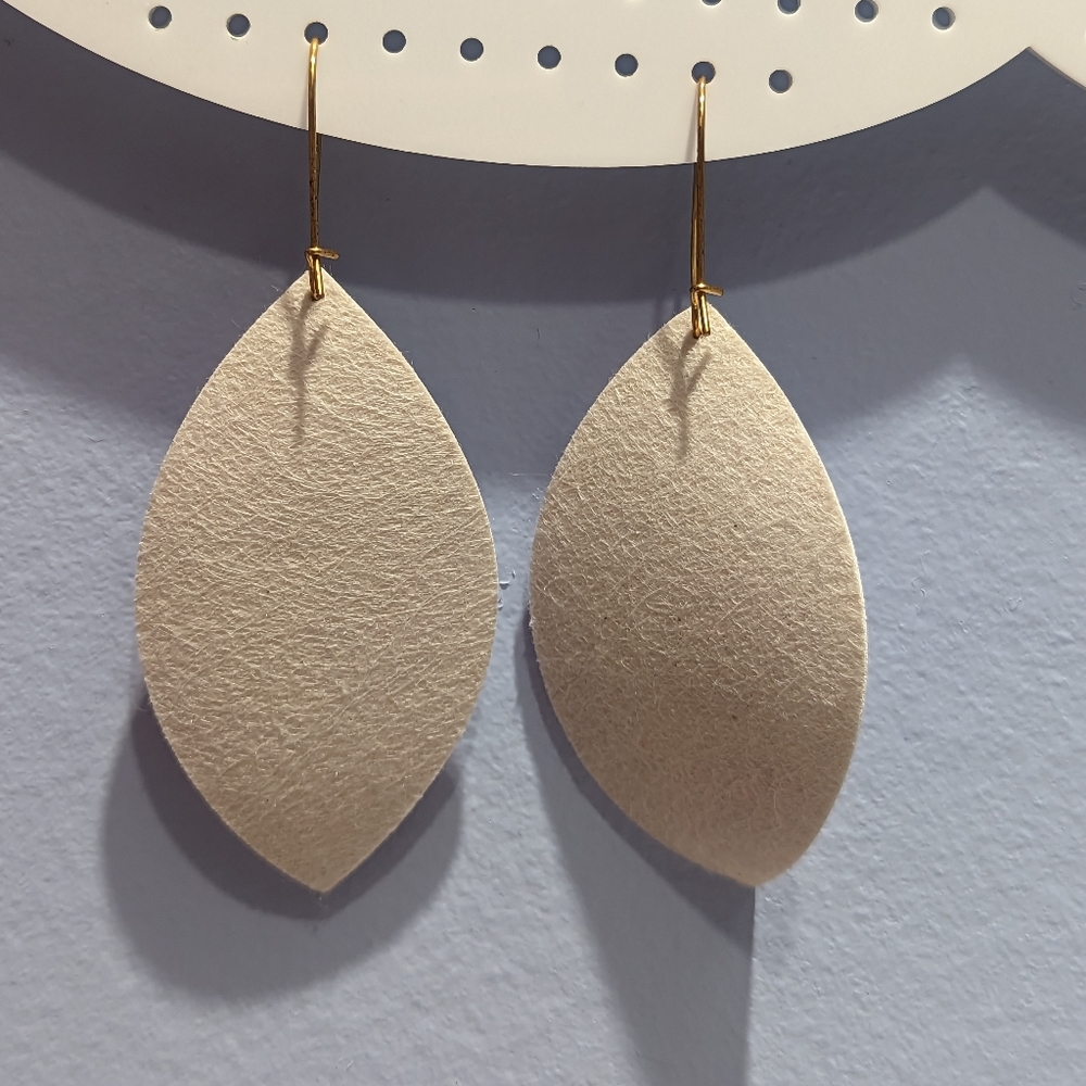 Raspberry print earrings - Picture 2 of 4